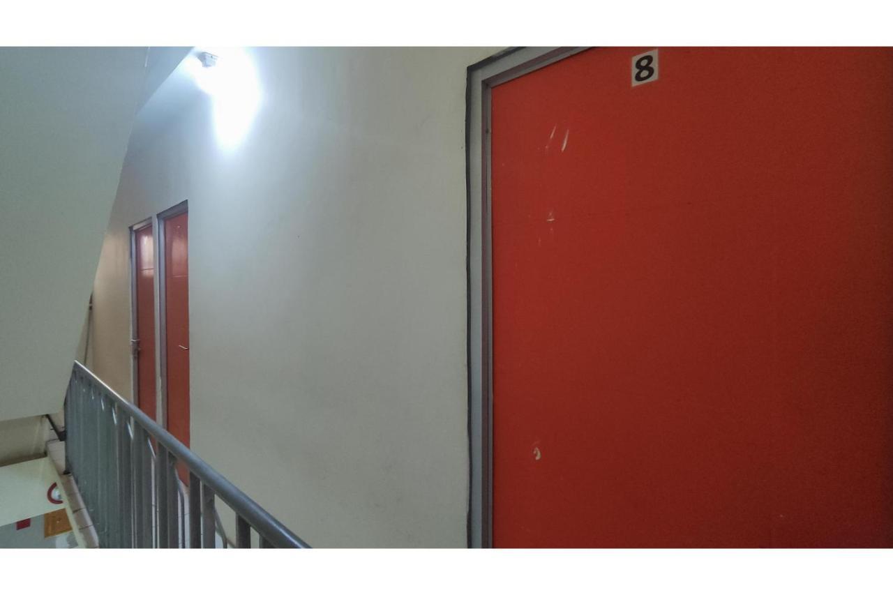 Koolkost Near Rs Graha Kedoya Hotel Jakarta Exterior photo